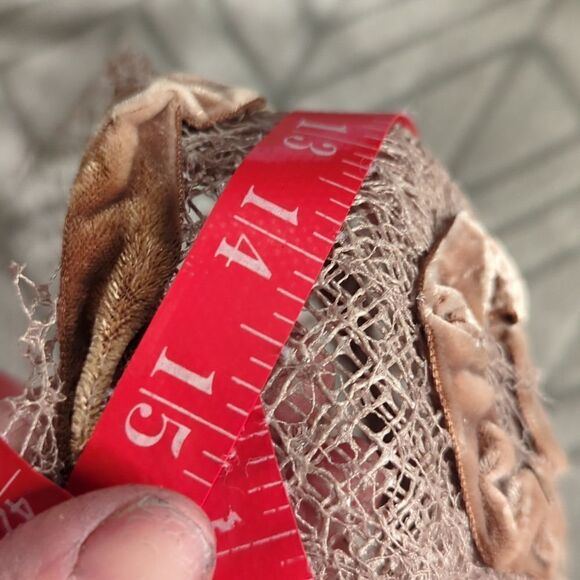 Wedding fascinator, taupe fascinator, taupe pill box with veil - Picture 9 of 10